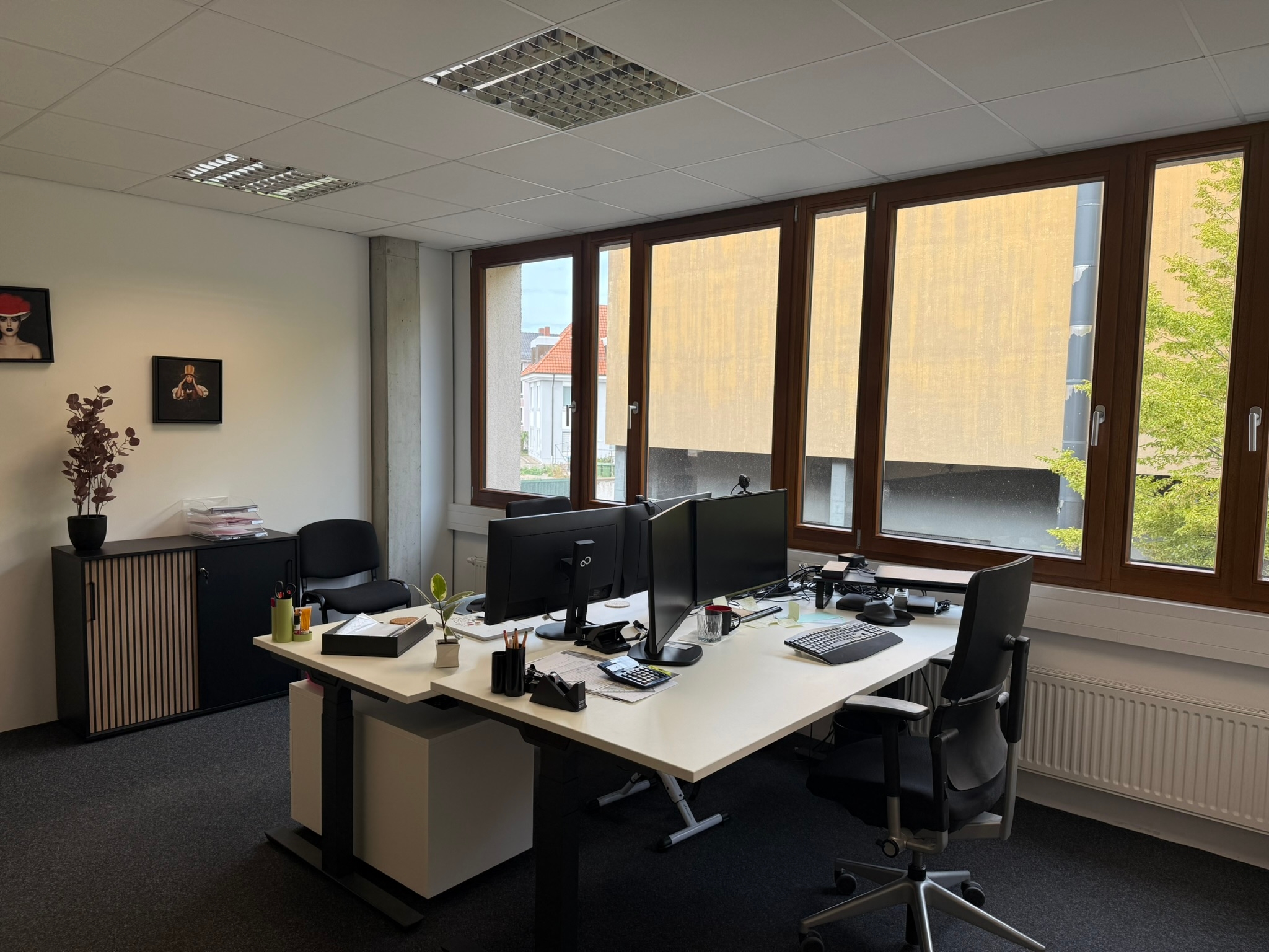 Büro 1